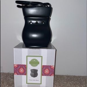 Scentsy Warmer.